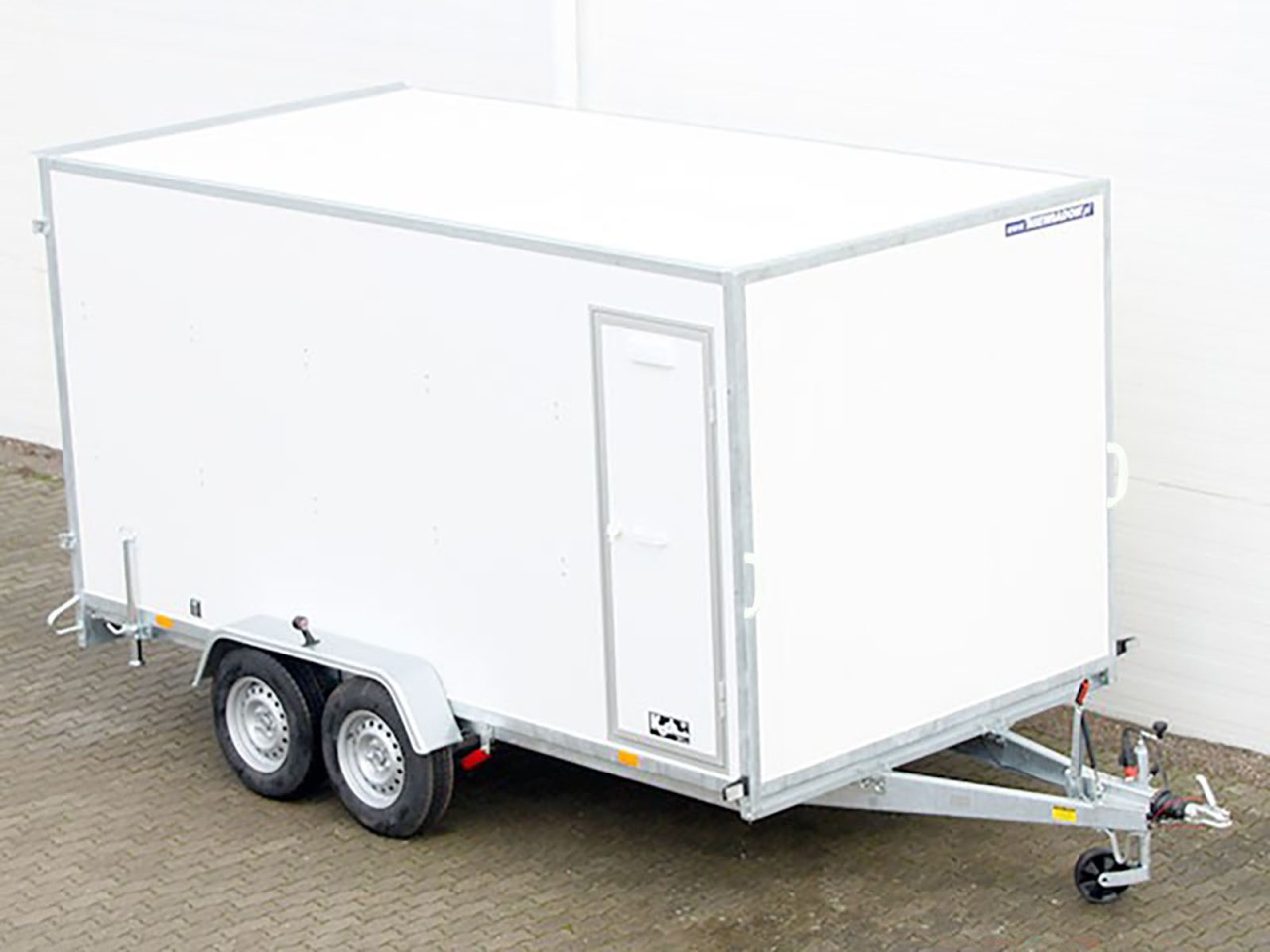 Blyss Kofferanhänger 200x400cm Höhe:190 2,7t, Rampe, Tür, SW-Neu – Bild 4