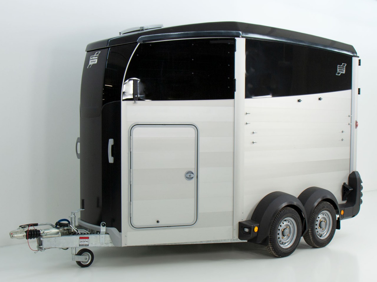 Ifor Williams Pferdeanhänger HBX 506-Sattelkammer-neues Modell-schwarz-Neu – Bild 3