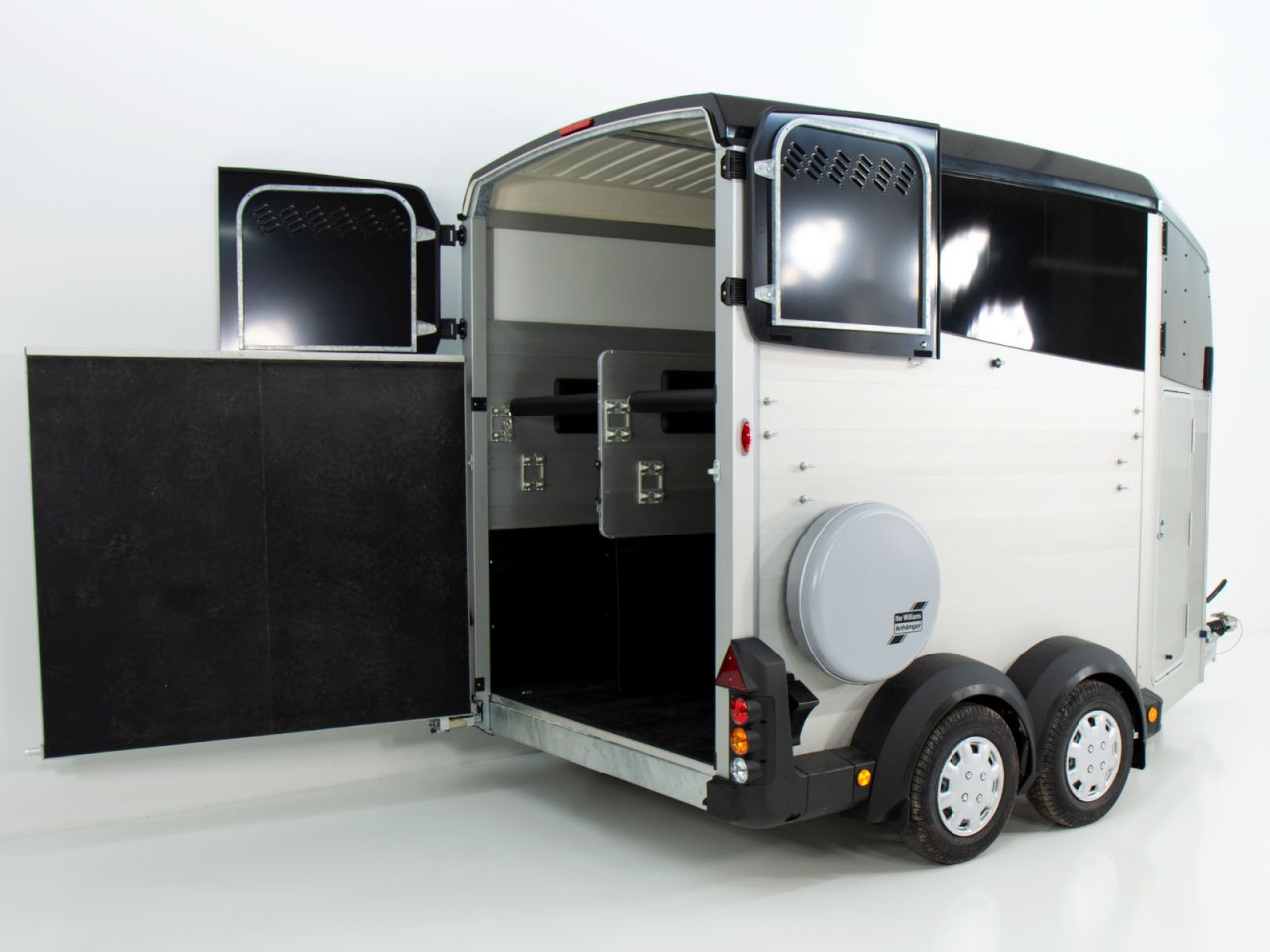 Ifor Williams Pferdeanhänger HBX 506-Sattelkammer-neues Modell-schwarz-Neu – Bild 6