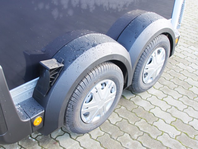 Ifor Williams Pferdeanhänger HB506-Frontausstieg-Klappenkombi-schwarz-Neu – Bild 11